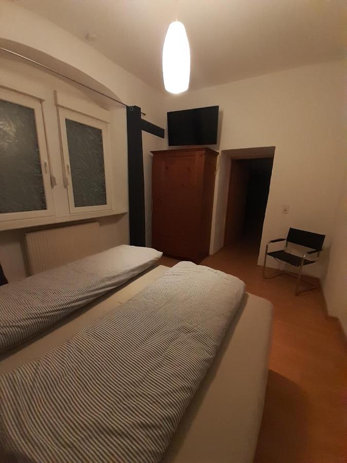Fe Wo Am Alten Rathaus Andernach Exteriér fotografie